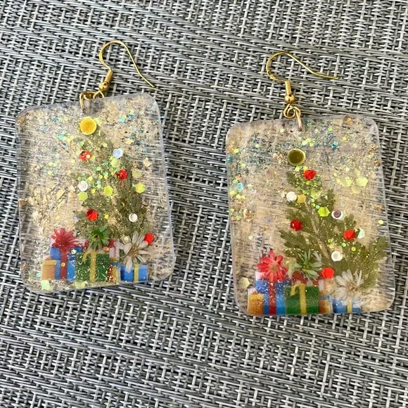XMAS Handmade Large Pressed Flower Holiday Earrings Christmas Tree Rectangle - Picture 3 of 9